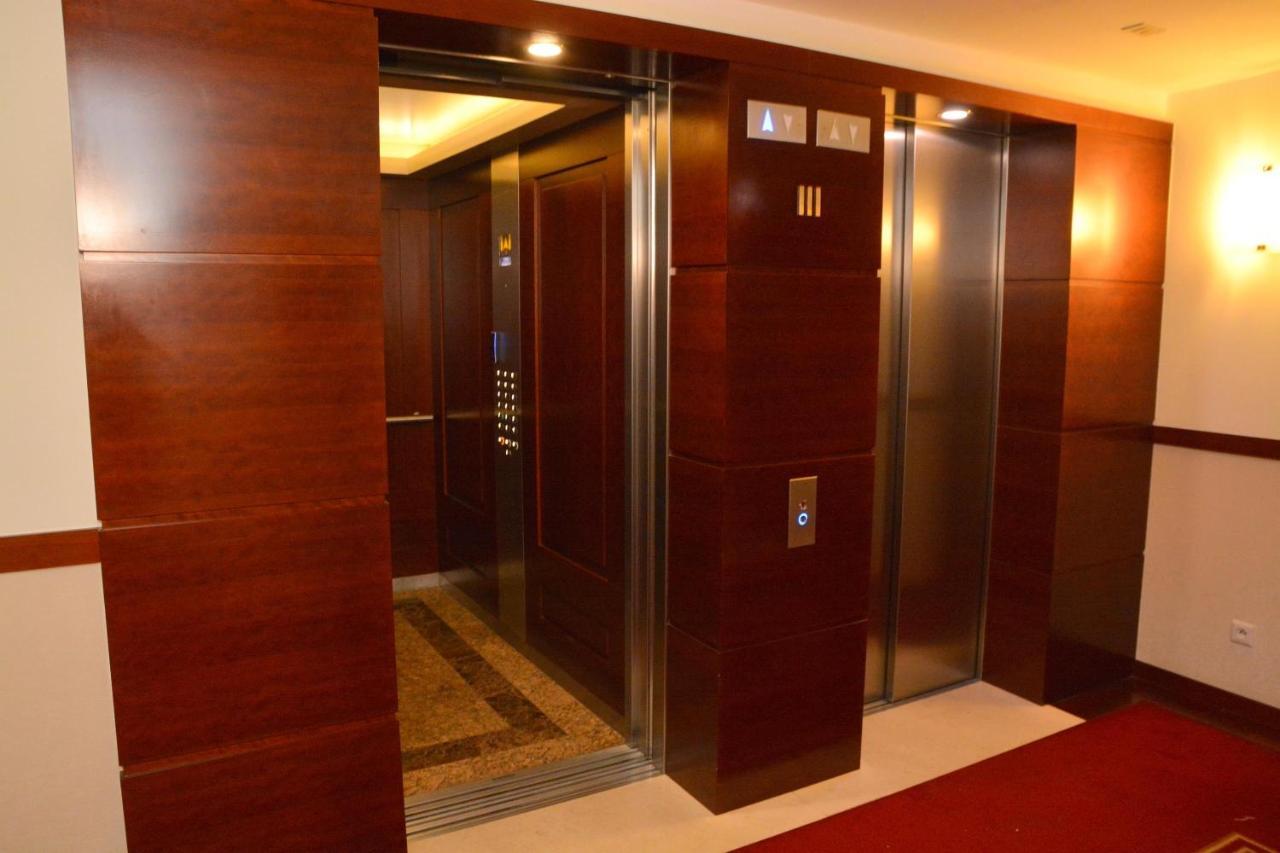 Azyl Apartments Varşovia Exterior foto