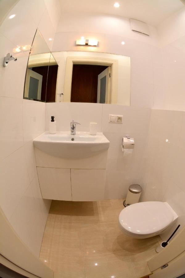 Azyl Apartments Varşovia Exterior foto
