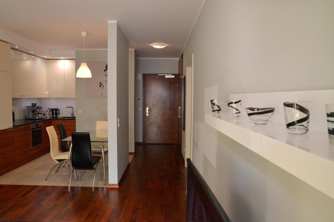 Azyl Apartments Varşovia Exterior foto